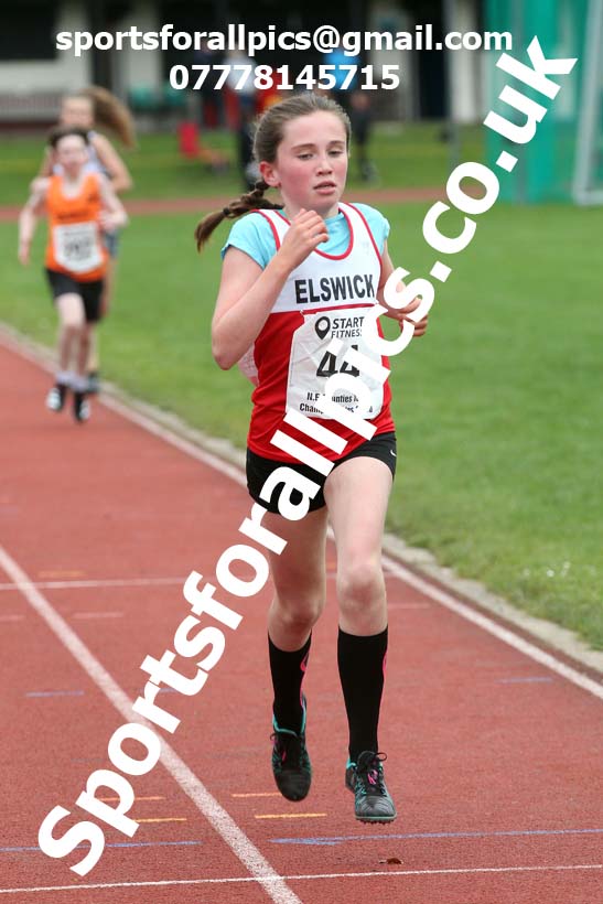 One mile, NECAA Open Meeting, Morpeth, Sunday, October 18th. David T. Hewitson/Sports for All Pics